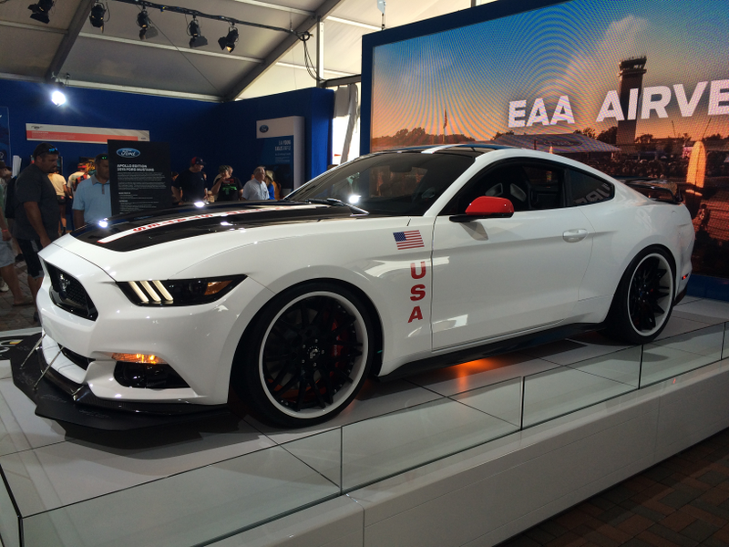 Illustration for article titled EAA AirVenture 2015 Photo Dump